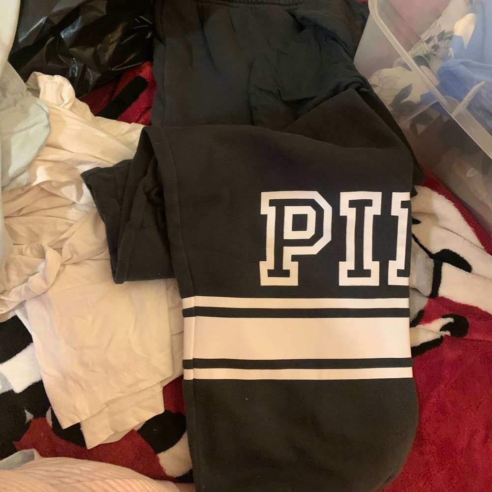 Victoria’s Secret PINK sweatpants